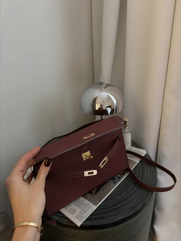 Hermes Kelly Pochette Burgundy/Gold